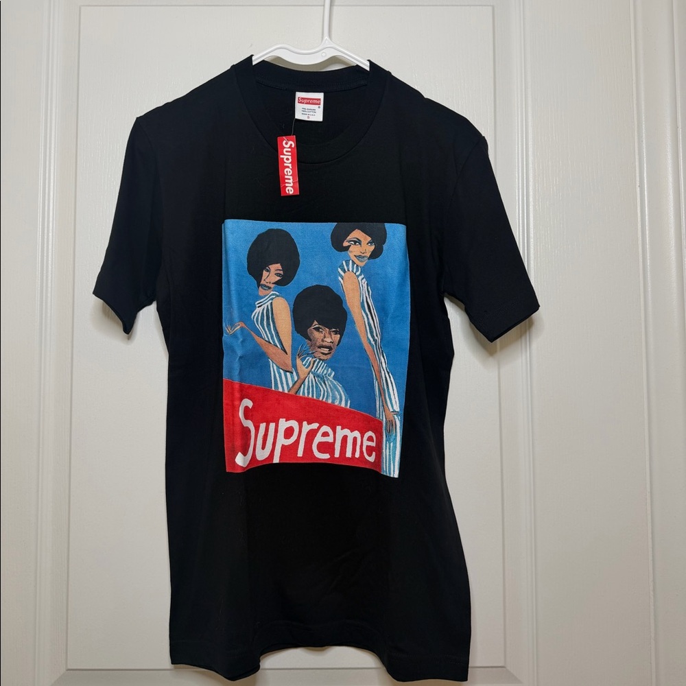 Supreme T-Shirt